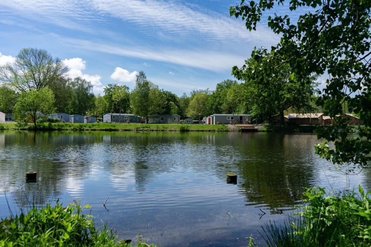 Europarcs Het Amsterdamse Bos Hotel อัมสเทลวีน ภายนอก รูปภาพ