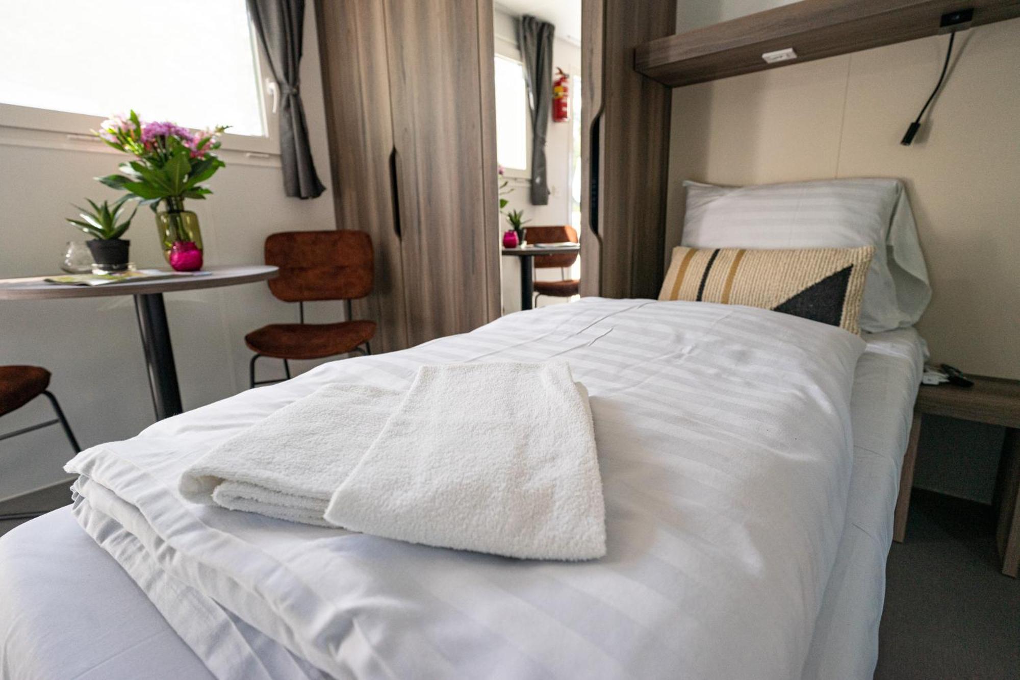 Europarcs Het Amsterdamse Bos Hotel อัมสเทลวีน ภายนอก รูปภาพ